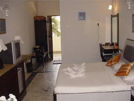 Dolphin Bay Hotel Goa Luaran gambar